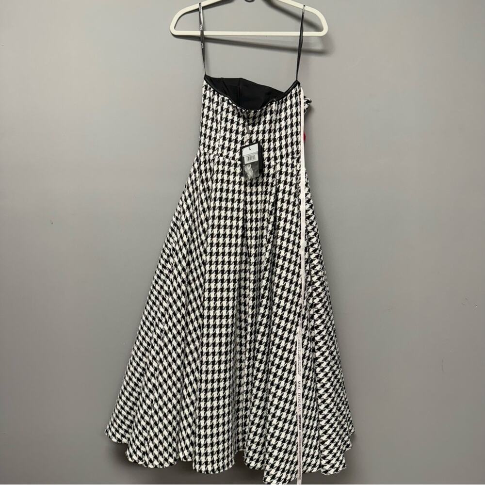 Mac Duggal Strapless 3D Flower Bouclé A-Line Midi Dress - Picture 6 of 8